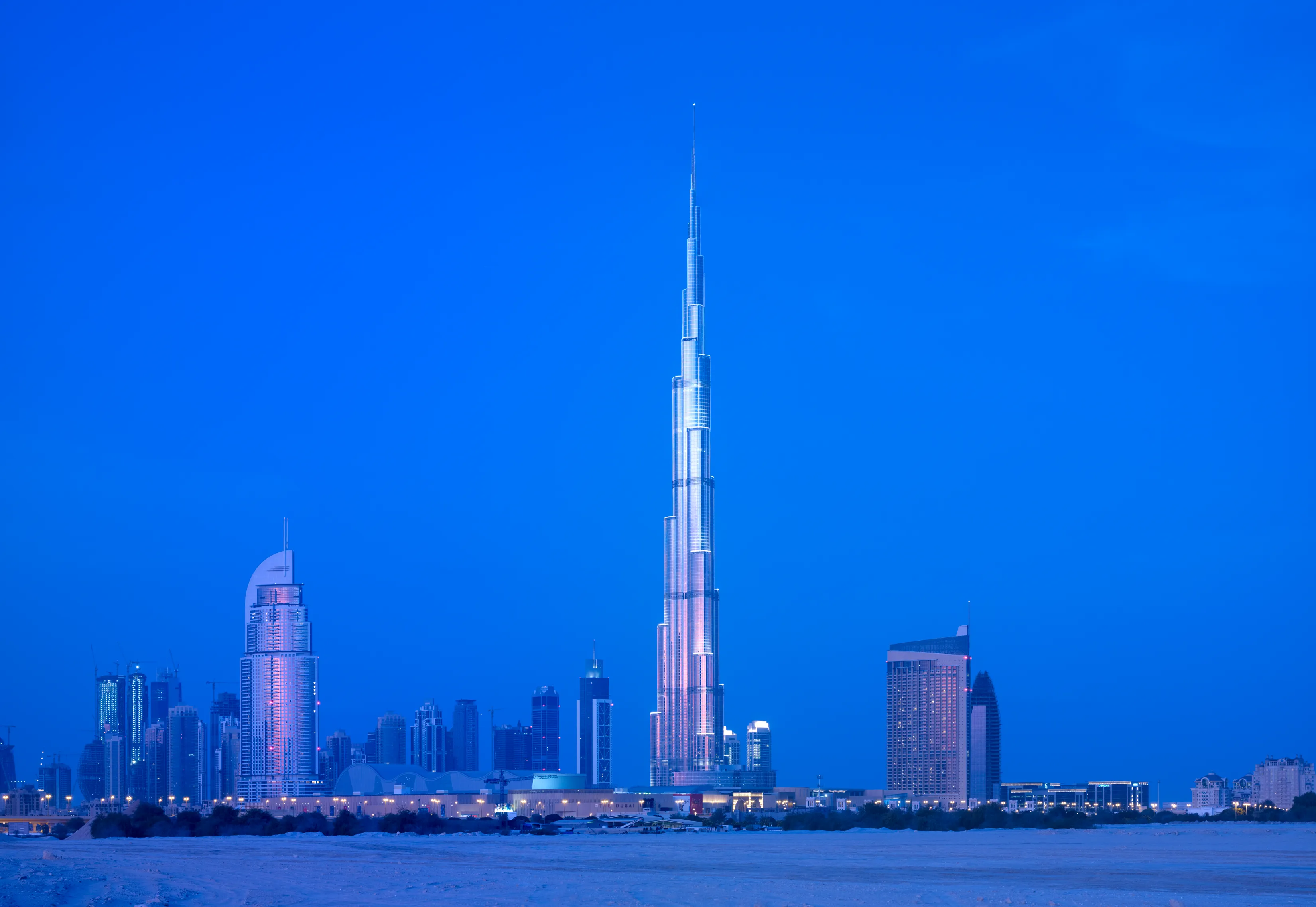 Burj Khalifa: Unpacking The Tallest Building In The World